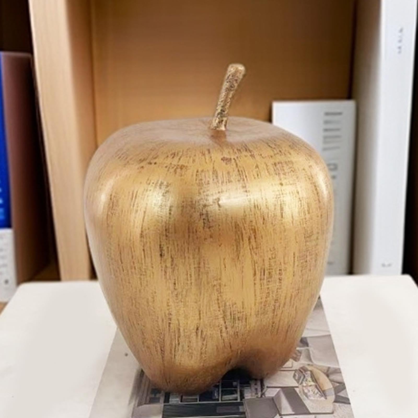 Dekofigur Apfel Statue Sammlerstück Harz Obst Skulptur Desktop Ornament für Wohnzimmer Schreibtisch Büro Heimdekoration