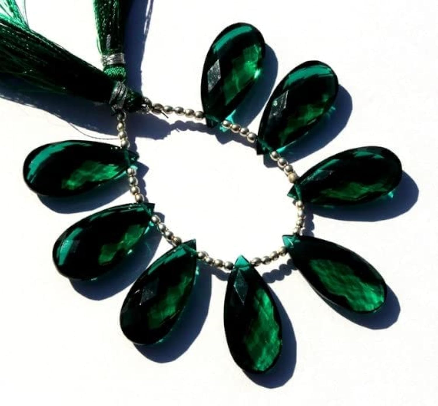 Quartz vert briolette poire de 24x12 mm pour création joaillière haut de gamme