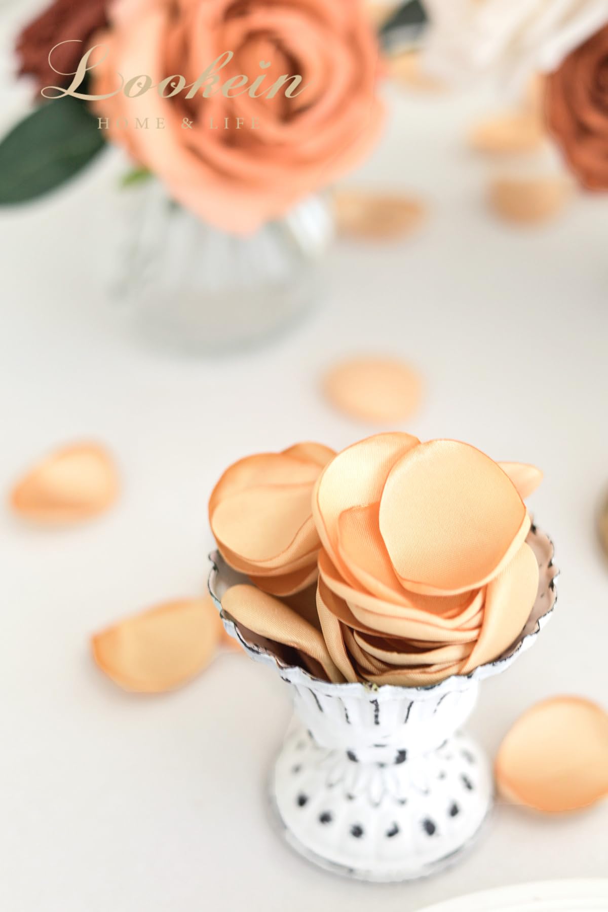 Lookein 300 Stück Rosenblätter Satin Blumenblätter für Hochzeit Blumenmädchen Korb Tisch Mittelstücke Gang Läufer Party Konfetti Brautdusche Abendessen Hochzeit Dekoration, Champagner Gold