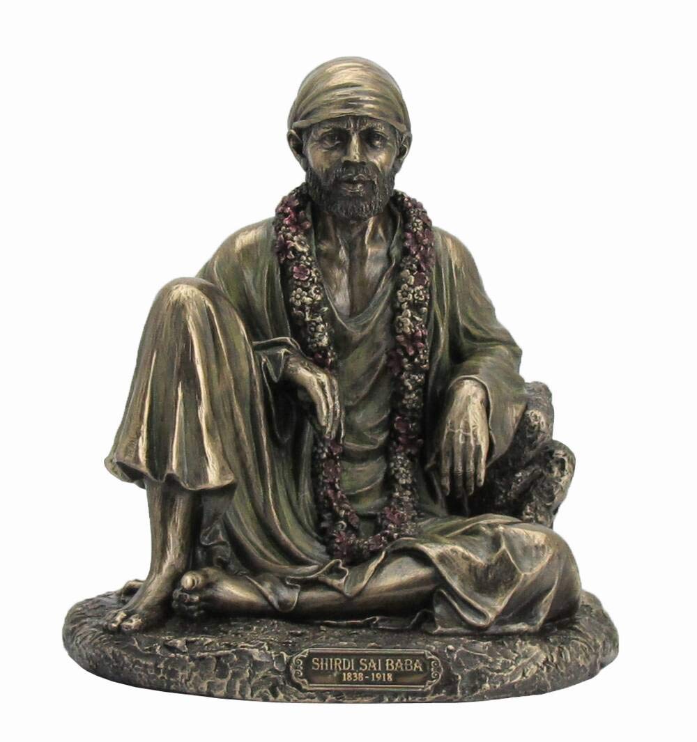 Sculpture Story Statue of Lord Sai Baba