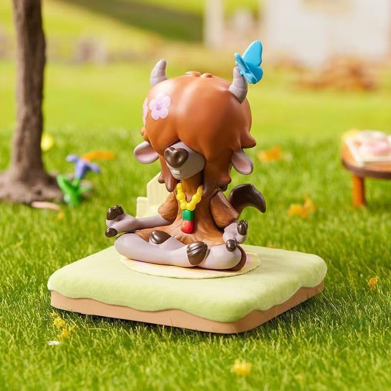 MINISO Disney Zootopia Autumn Manor Series Blind Box Figurines - Cute Animal Statues, Collectible Surprise Gifts, Decorations, and Birthday Presents (1 Random Item).