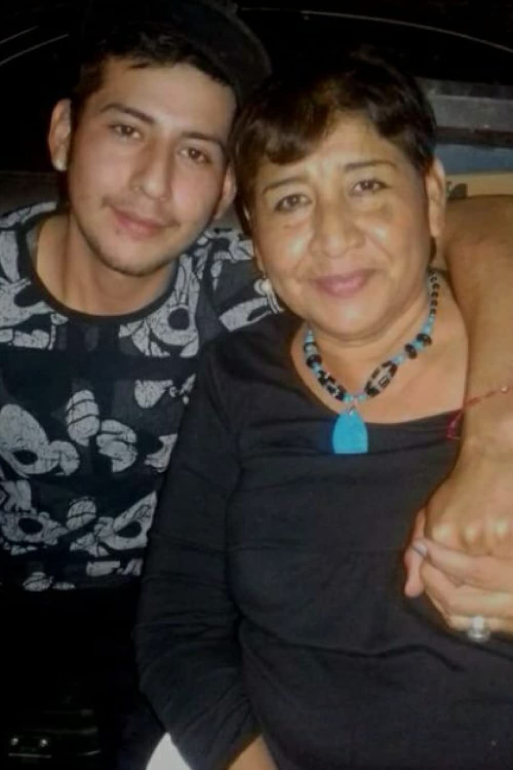 Algo de ti desde mis Raíces: Antología Poética (Spanish Edition)