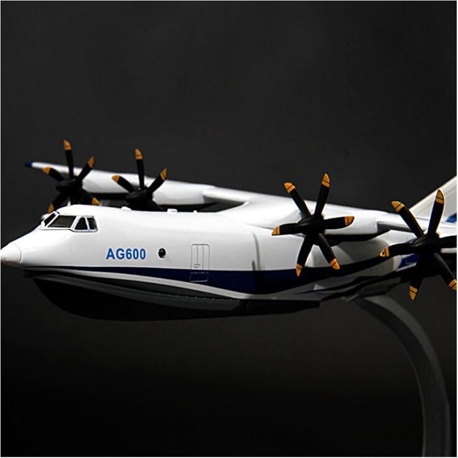 1/130スケール 中国空軍 水陸両用機 プラモデル