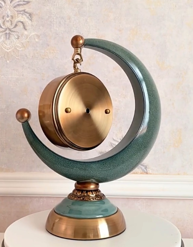 アンティーク雑貨 Kare Design Table Clock Kare Design table clock