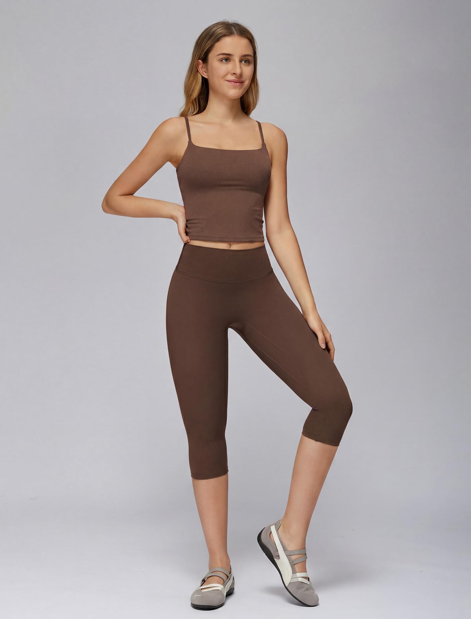 Set da yoga da donna, 2 pezzi, canotta con leggings a 3/4 | Tuta sportiva da donna, 2 pezzi, top corto + pantaloni sportivi a 3/4 a vita alta, per fitness, palestra, yoga, allenamento