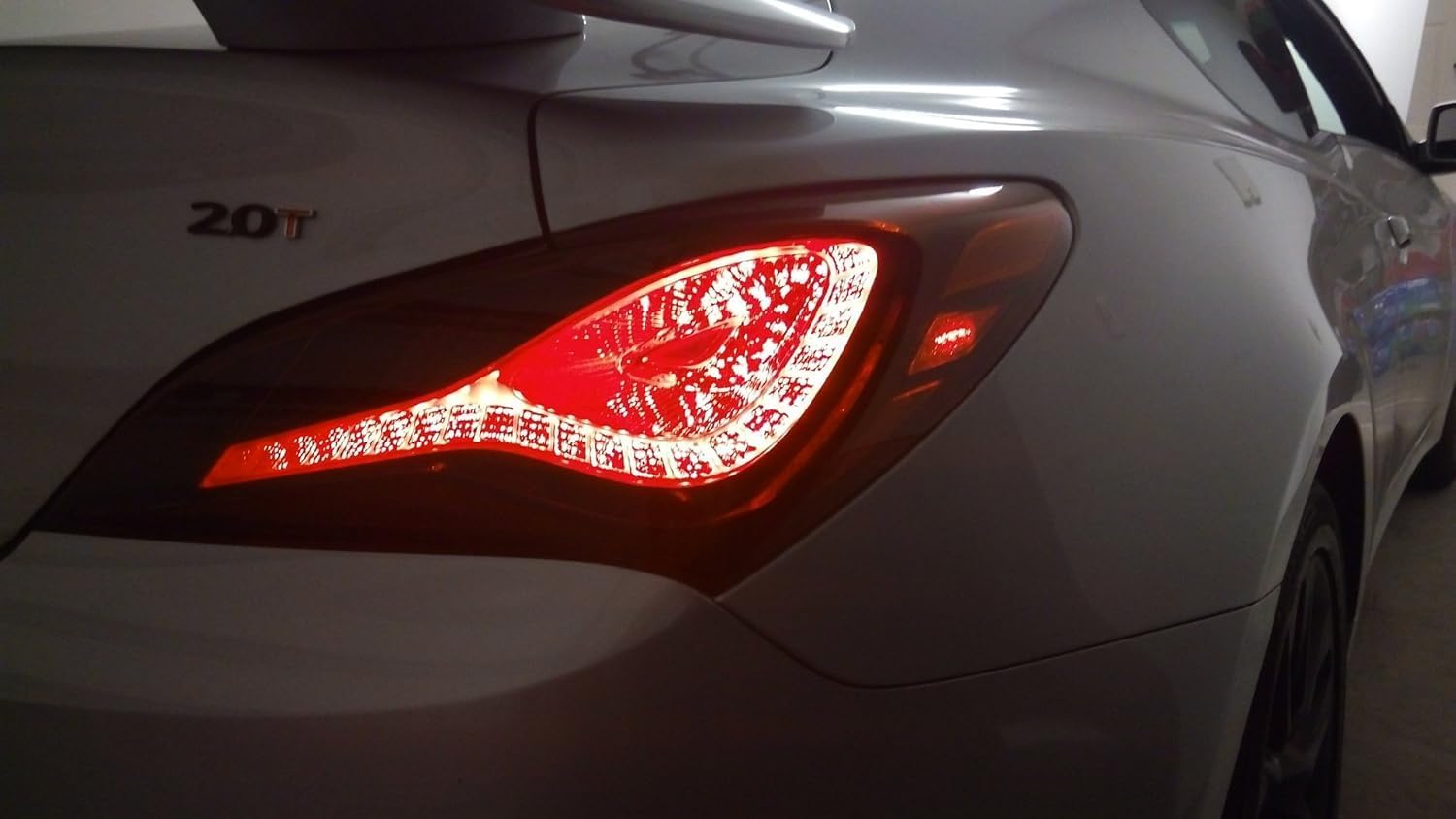 VViViD Air-Tint Dark Black Headlight Taillight Tint Air-Release Vinyl Wrap Film Roll (17.75" x 5ft)