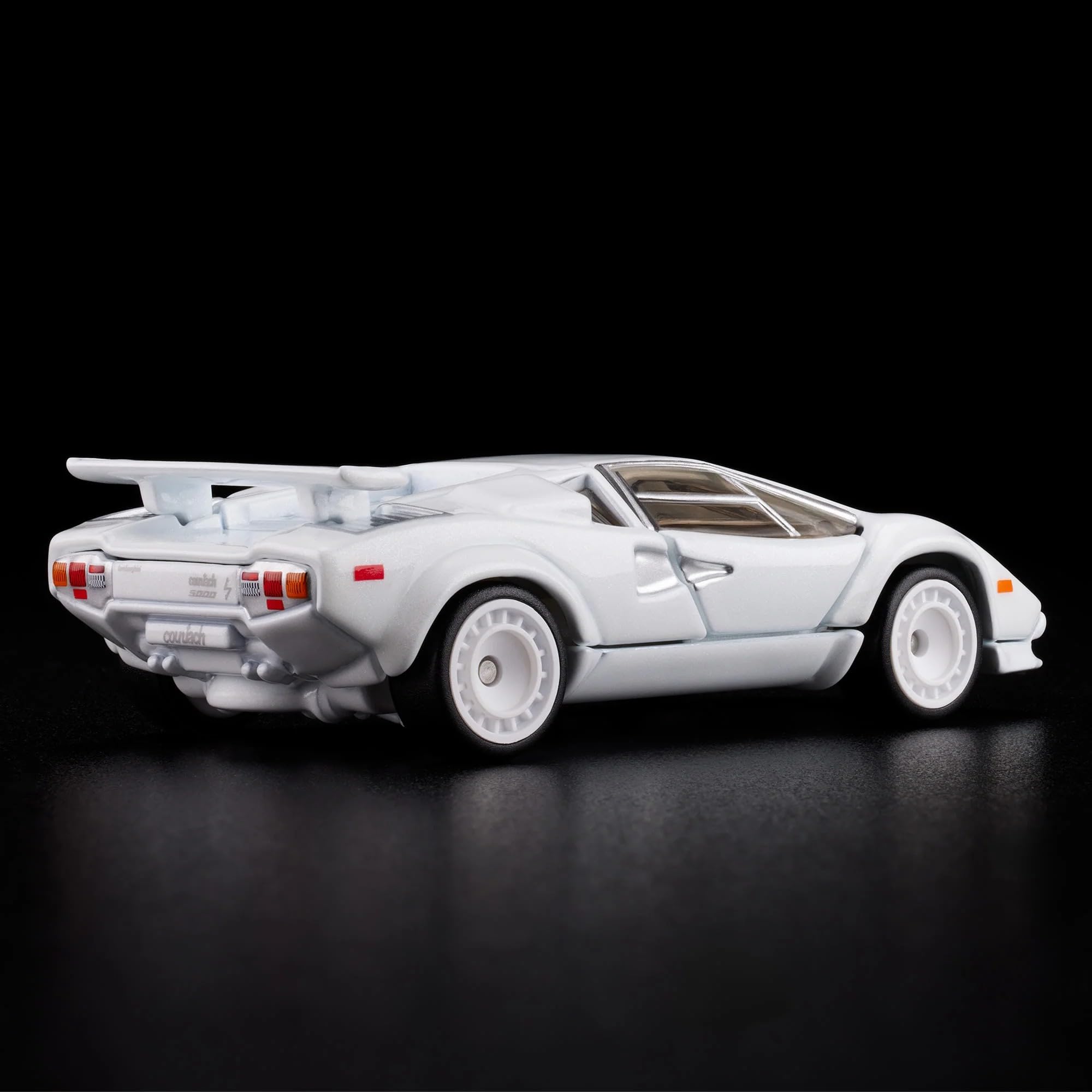 Hot Wheels RLC Exclusive 1982 Lamborghini Countach LP 500 S 1:64