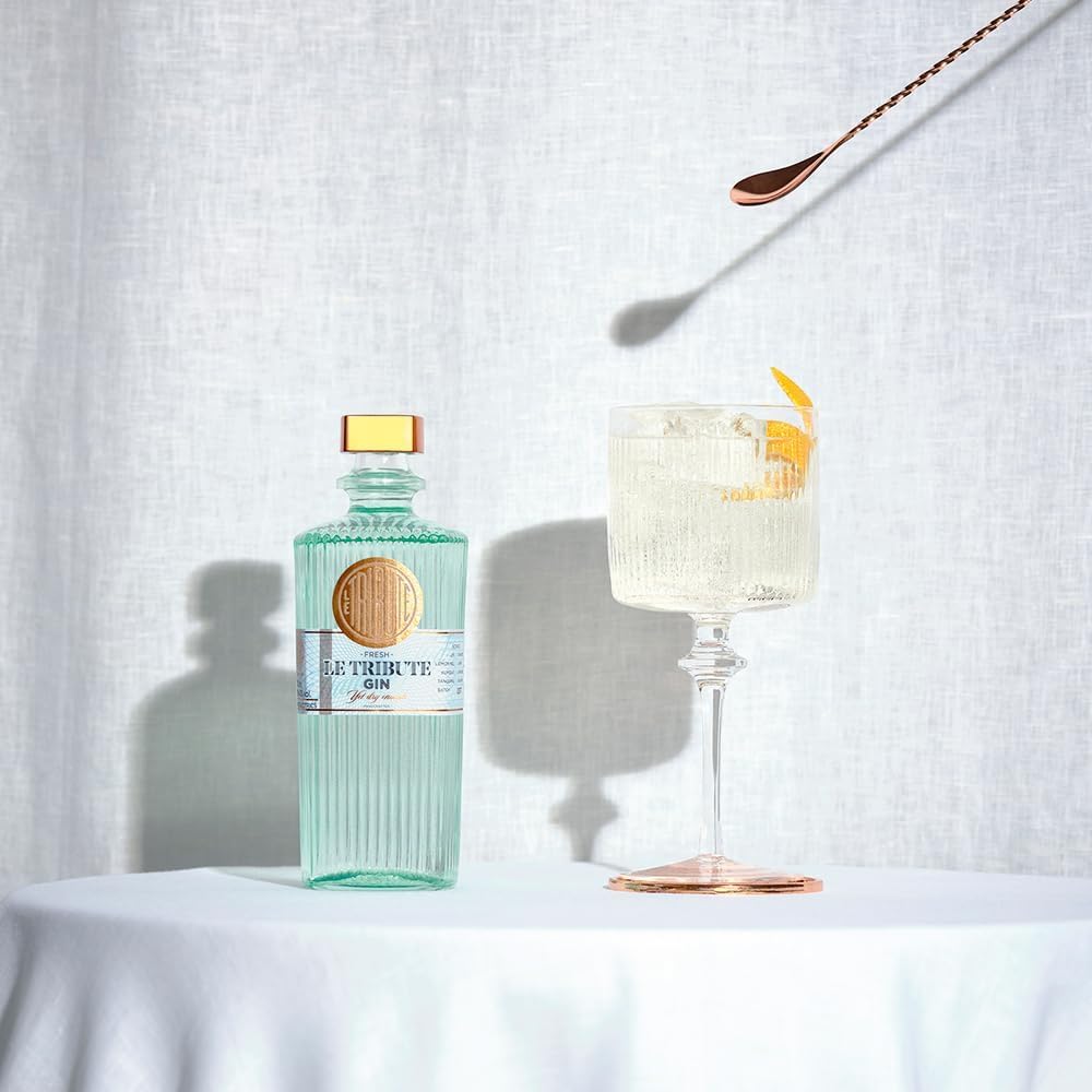 Le Tribute Gin & Tonic Set | 700 ml Premium Gin aus Spanien | 2×200 ml Le Tribute Tonic Water | G+T OnPack Geschenkset