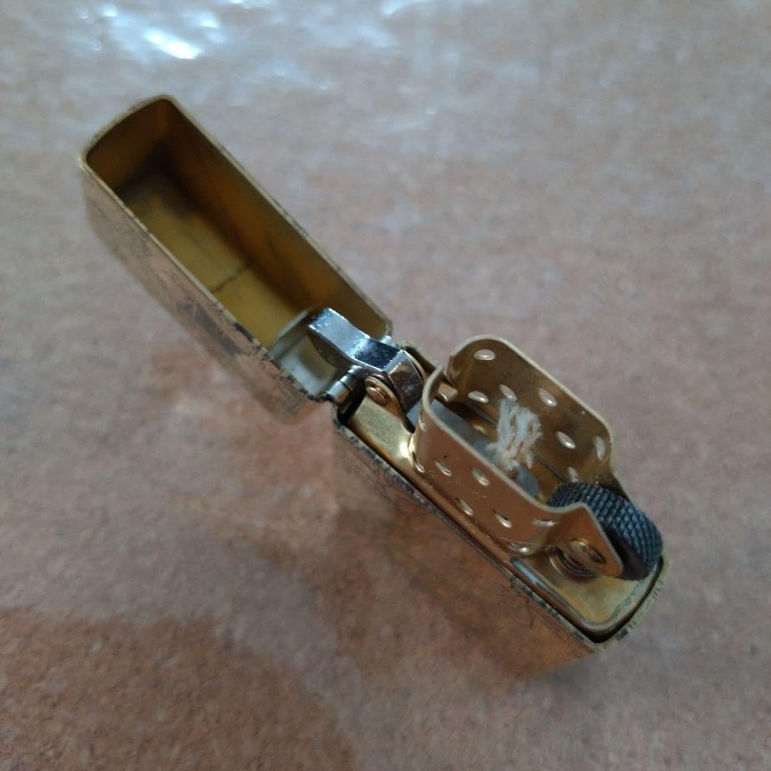 変態王子と笑わない猫 美少女 パンチラオイルライター zippo 風 BH1