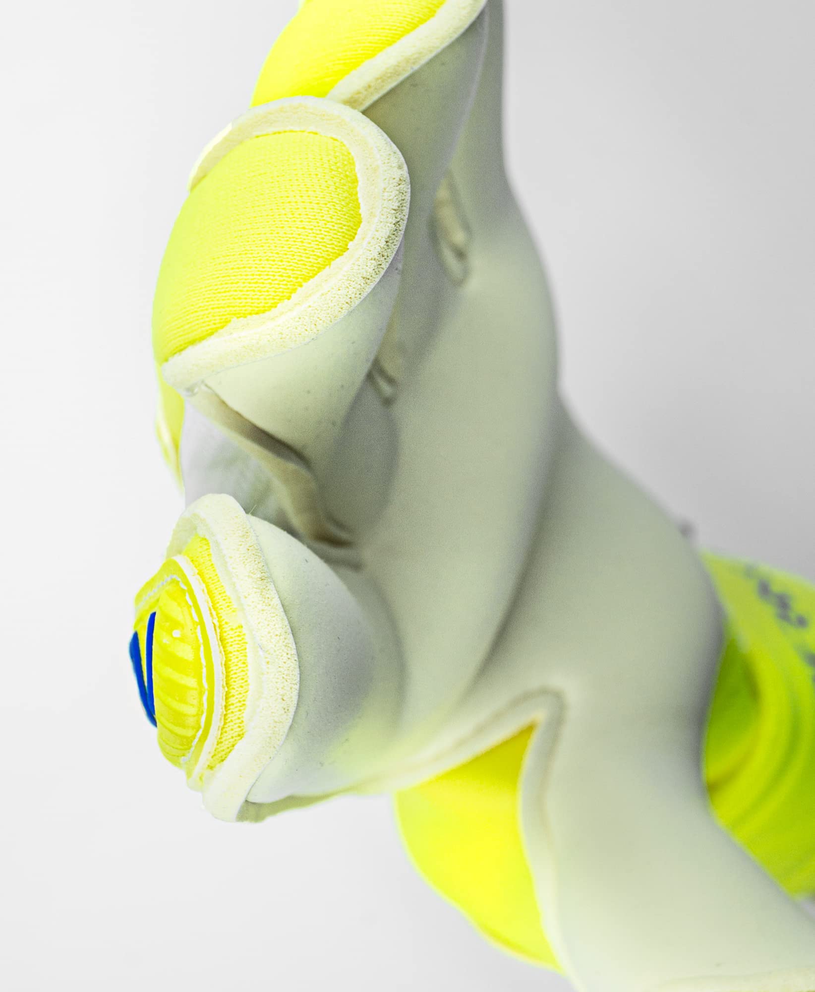 Reusch Attrakt Alpha-Guanti da Portiere Unisex con Taglio E Rivestimento Grip Gold X, Adatti per Tutte Le Superfici di Gioco, Calcio per Adulti Uomo