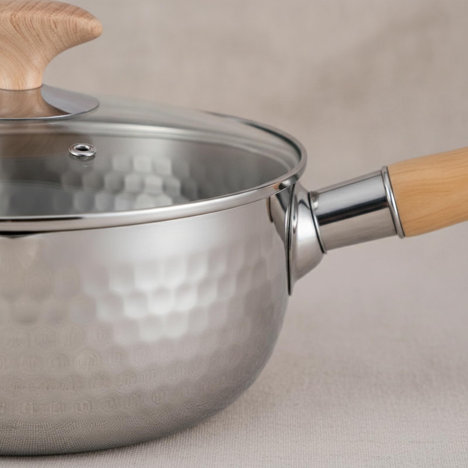 Qianly Casserole En Acier Inoxydable Polyvalent Casserole Poignée Bois Équipement pour Cuisine Quotidienne, 18cm, Couvercle