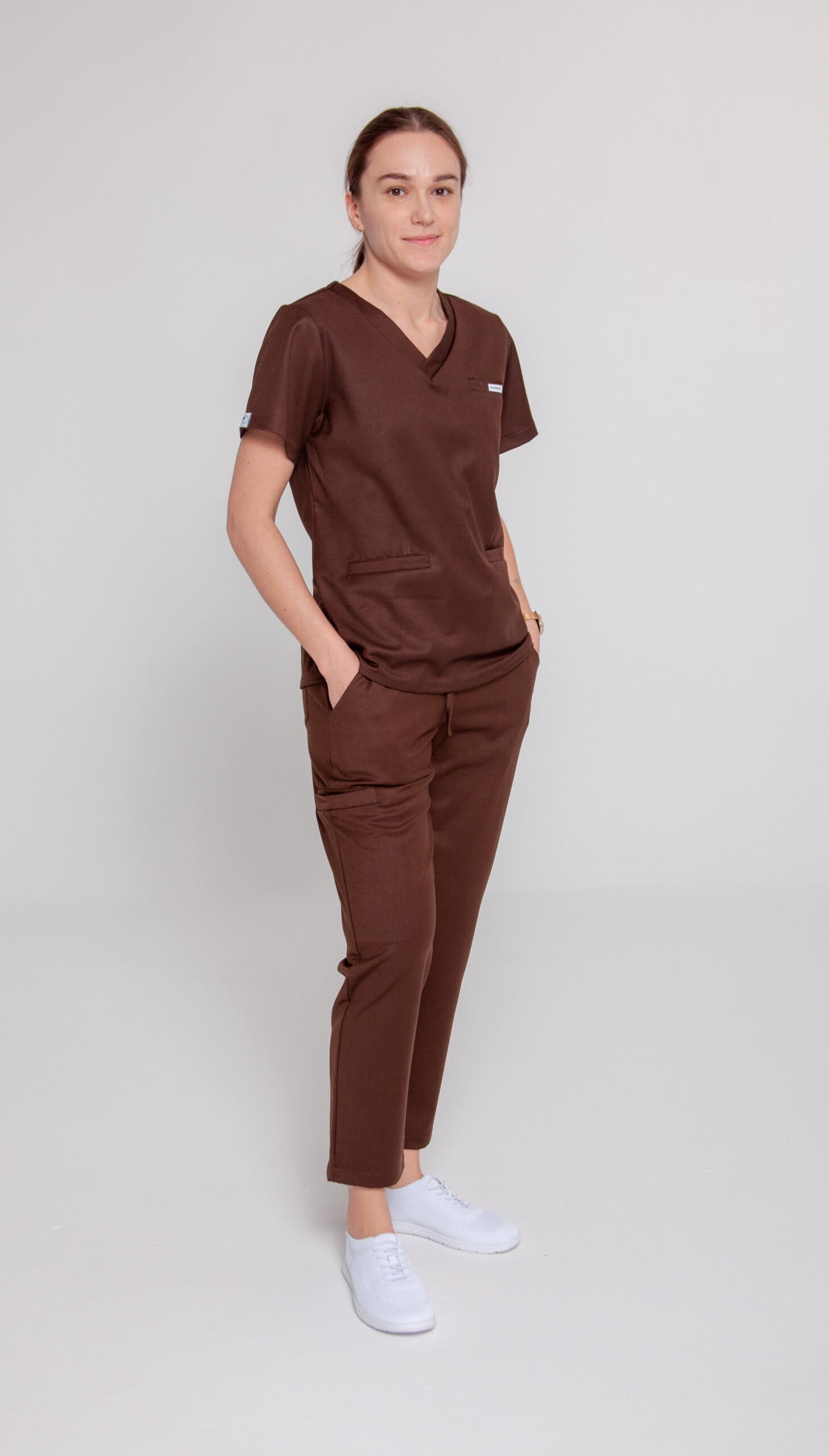 Comfy Straight damski komplet medyczny z bluzą i spodniami