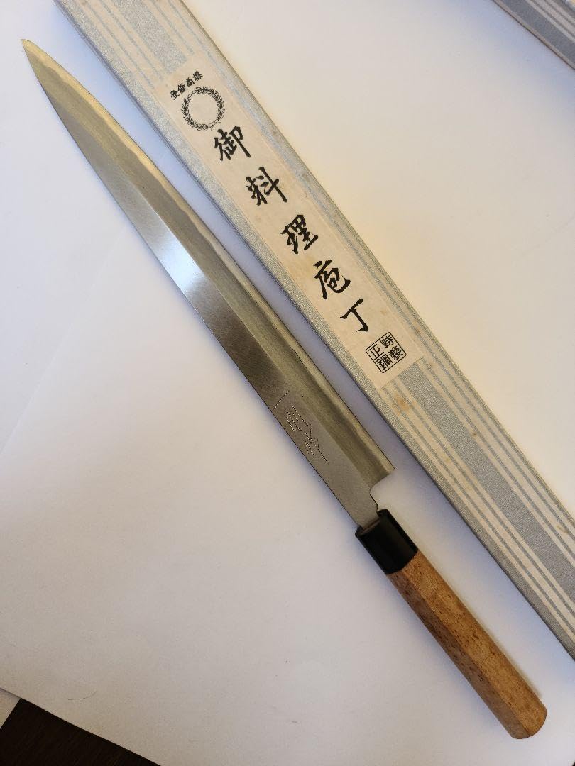 堺打刃物　柳刃包丁　白二鋼　刺身　尺ー寸　水牛柄 Amazon | 堺製プロ仕様 魄刃 Hakuba 本霞白二鋼 柳刃包丁8寸 240mm