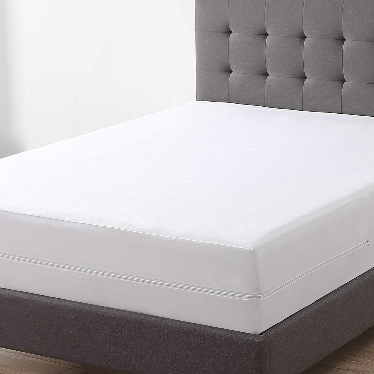 MIA we dress your home Diamond Mattress Cover full zip encasement King