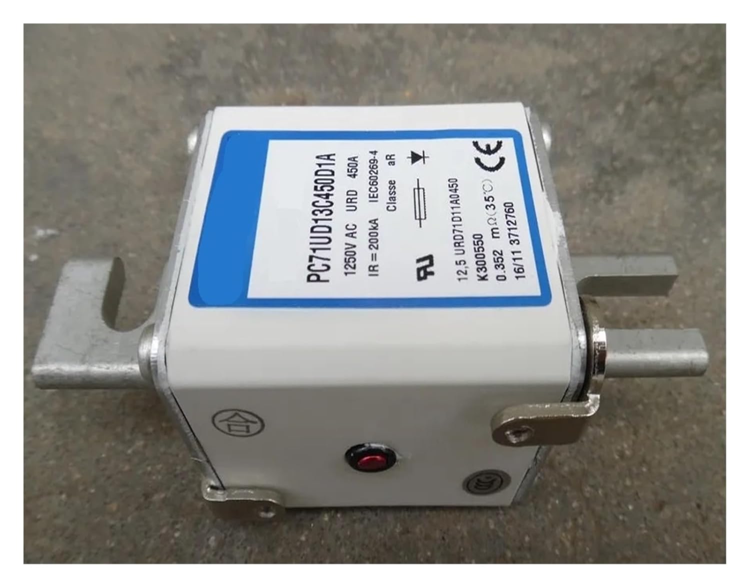 Fuses PC71GB69V125D1A 6.9 gRB 71 D11A 0125 690VAC 125A B302658