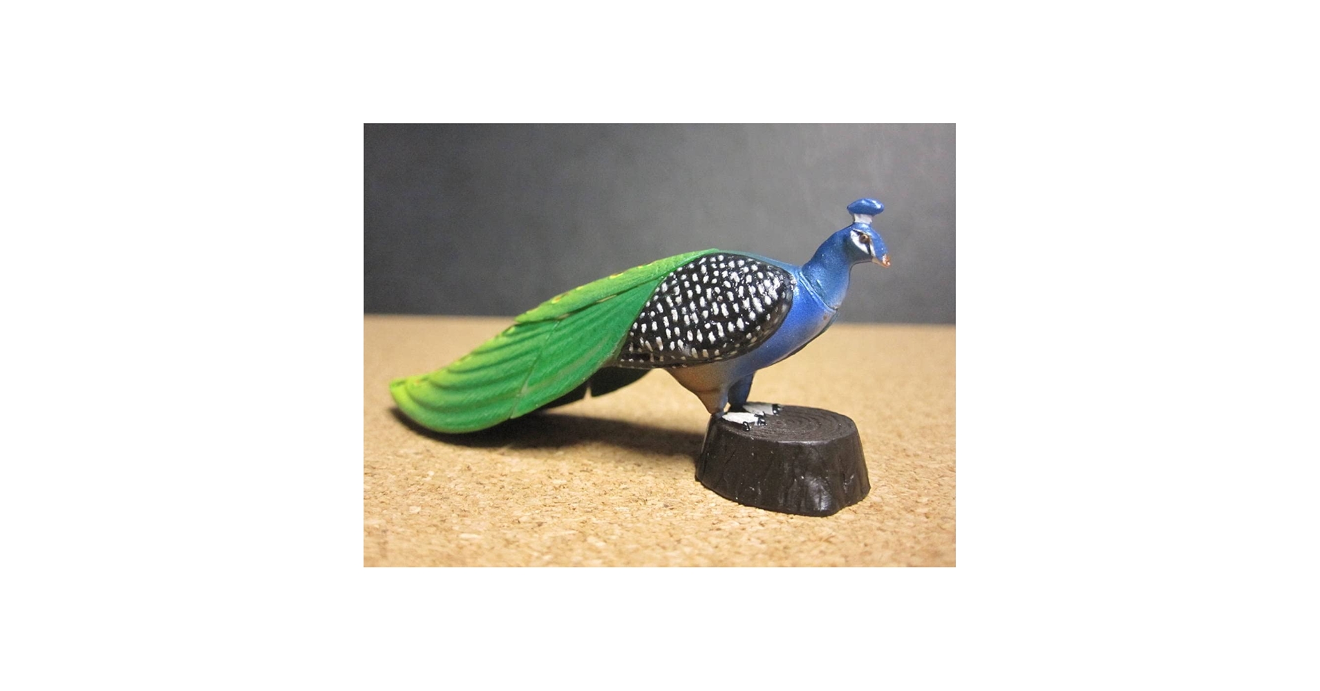 Amazon.co.jp: ☆インドクジャク：ミニフィギュア☆フルタ製菓