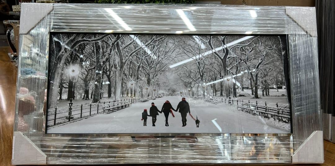 Biznest FAMILY WALK Picture Liquid 3D Wall Decor Glitter Wall Art Mirrored Frame Home Decoration Bedroom Living Room 85x45cm B-FG029