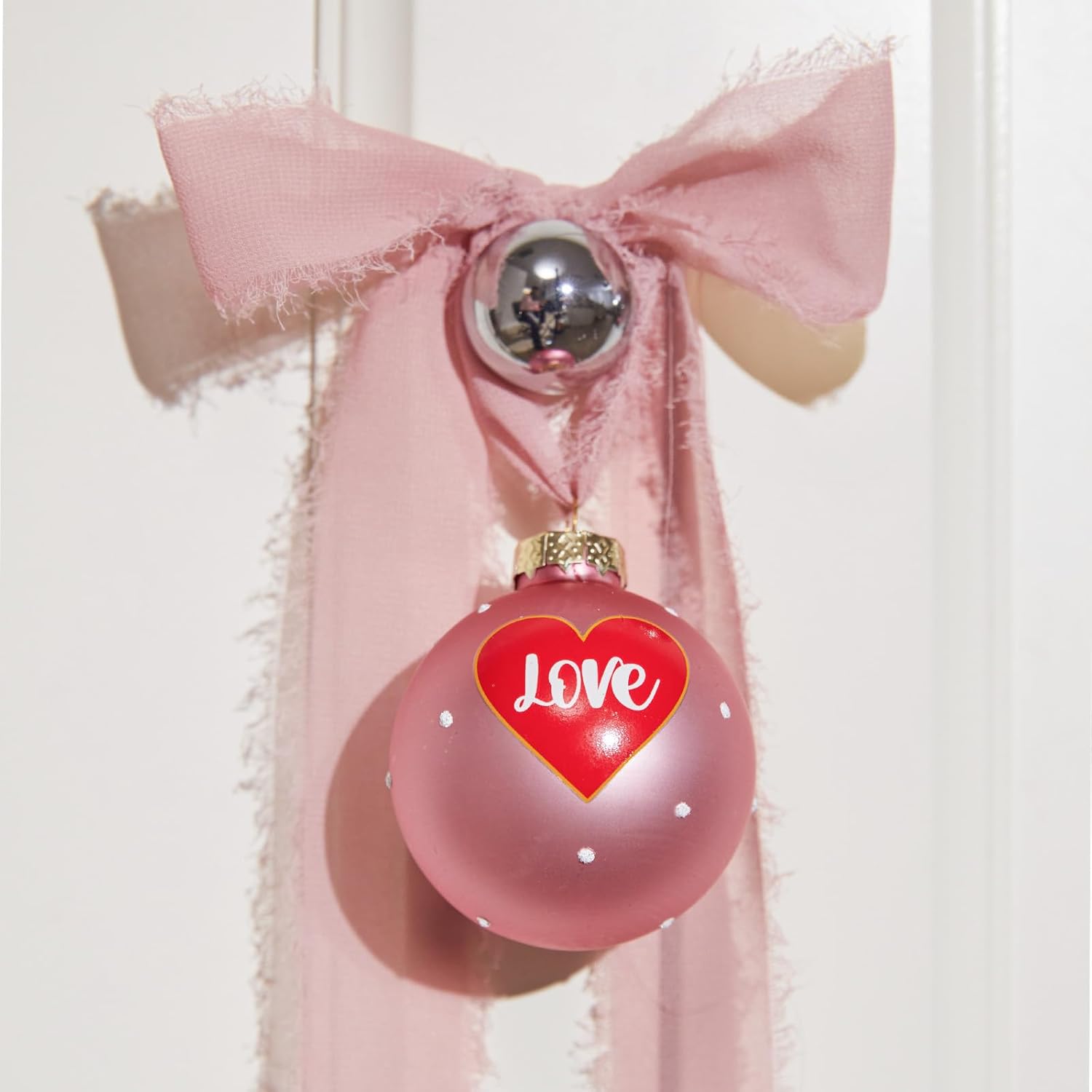 DN DECONATION 12Pcs Valentines Day Ball Ornaments, Pink Red Glass Ball Ornament with Rose Heart Love for Valentine's Tree Decor Wedding Party Supplies Hanging Baubles Decoration Pink & Red set of 12