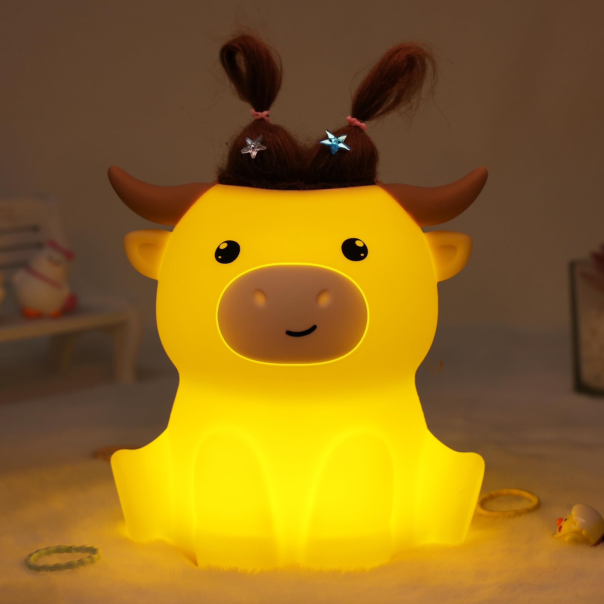 Okayera Highland Cow Nachtlampe, Kuschelle Weiche Silikon LED Lampe mit 2 Helligkeitsstufen & Timer Wiederaufladbar, Geschenk für Babys Jungen Mädchen