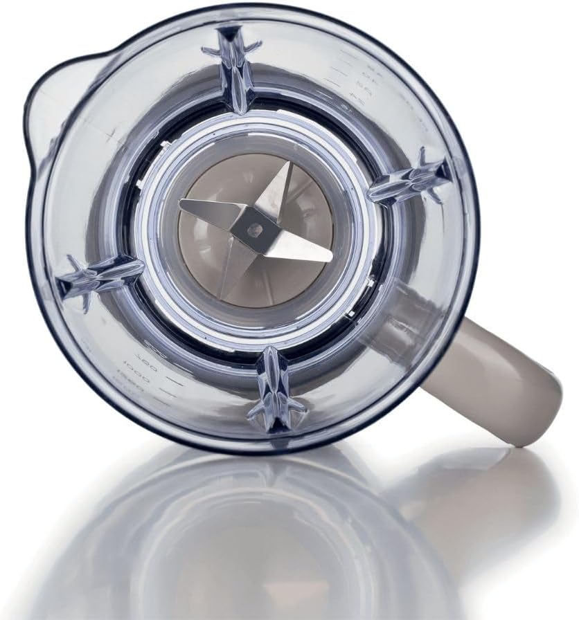Top-down view of the Ariete Breakfast Blender's 4-blade stainless steel assembly inside the jug