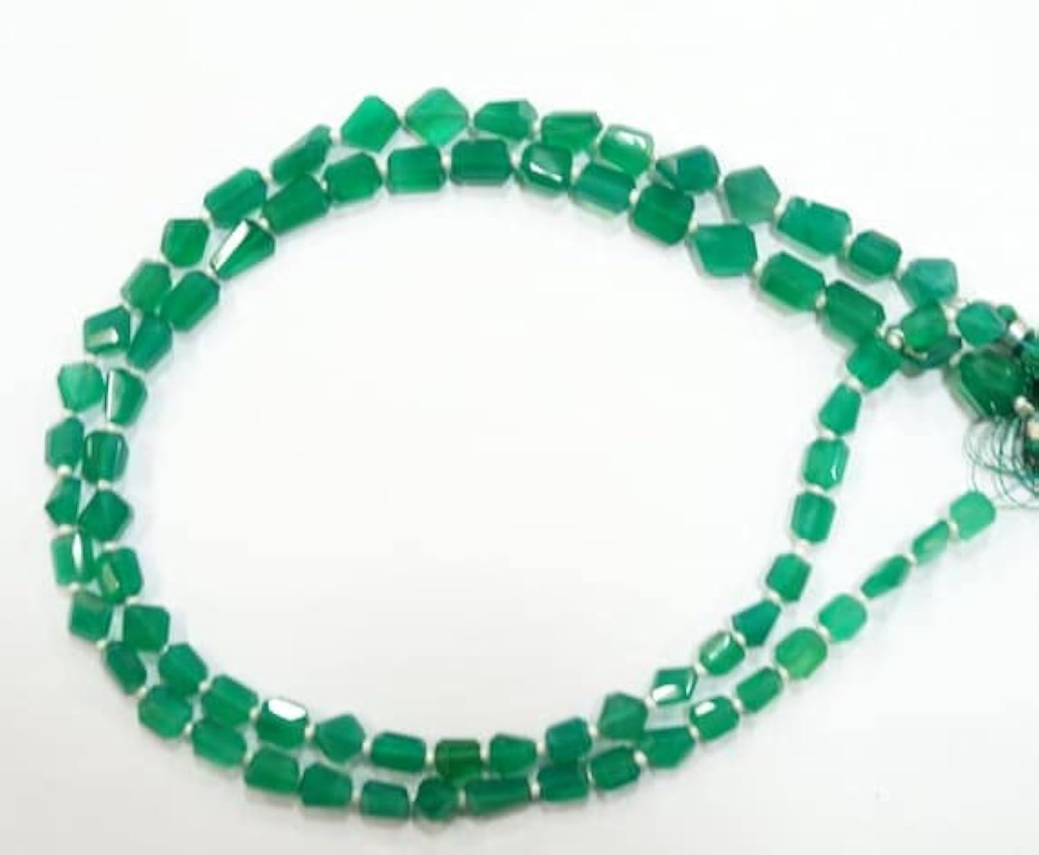 Onyx vert perles en pépites facettées pour réparer et personnaliser vos bijoux