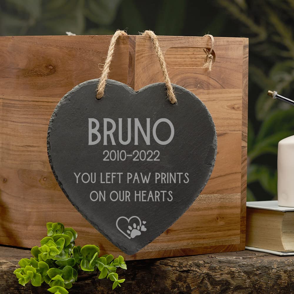 ukgiftstoreonline Personalised Garden Sign Engraved Slate Heart Sign Dog Paw Prints Sign