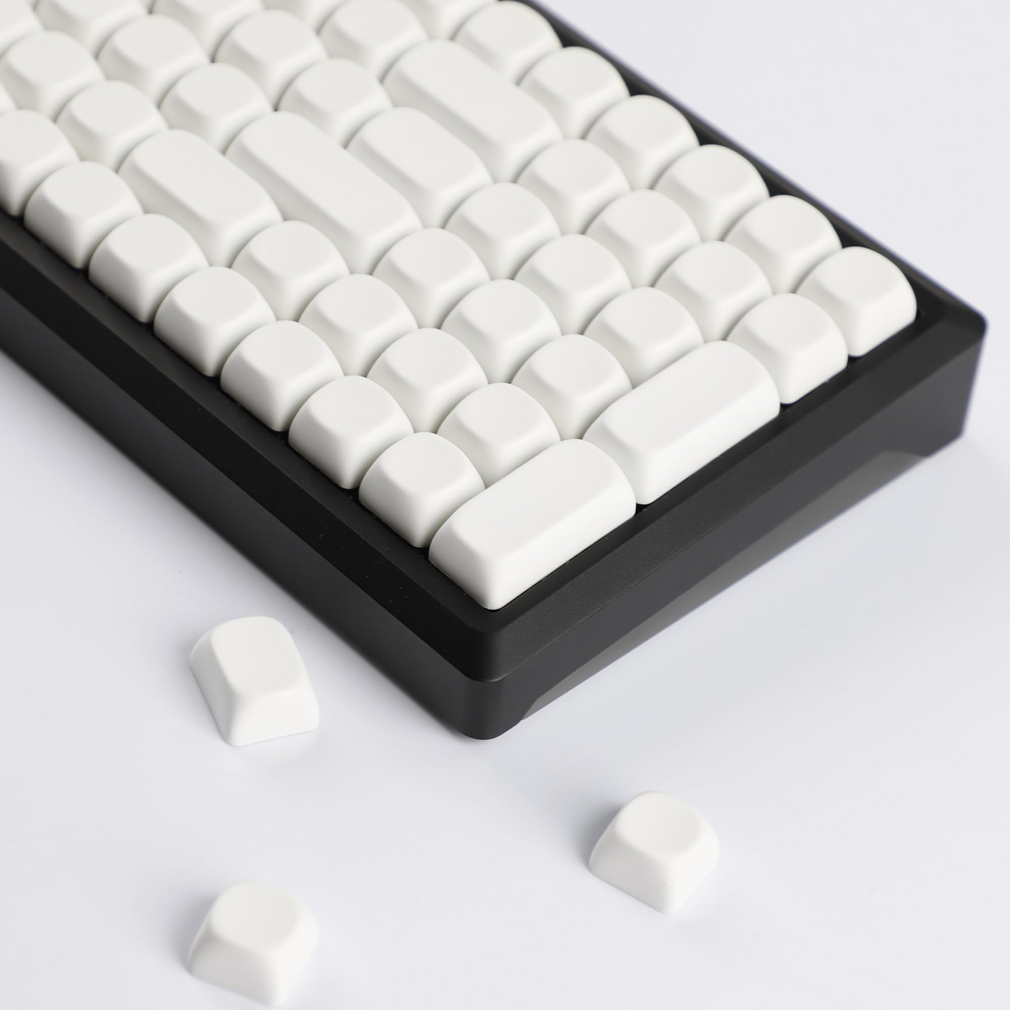 YMDK Pure White MOA-Profil-Tastenkappe, 129 Tasten, einfacher Stil, PBT-Farbstoff-Sublimation, benutzerdefinierte Tastenkappen für 61/68/84/87/98/104/108 MX mechanische Tastatur