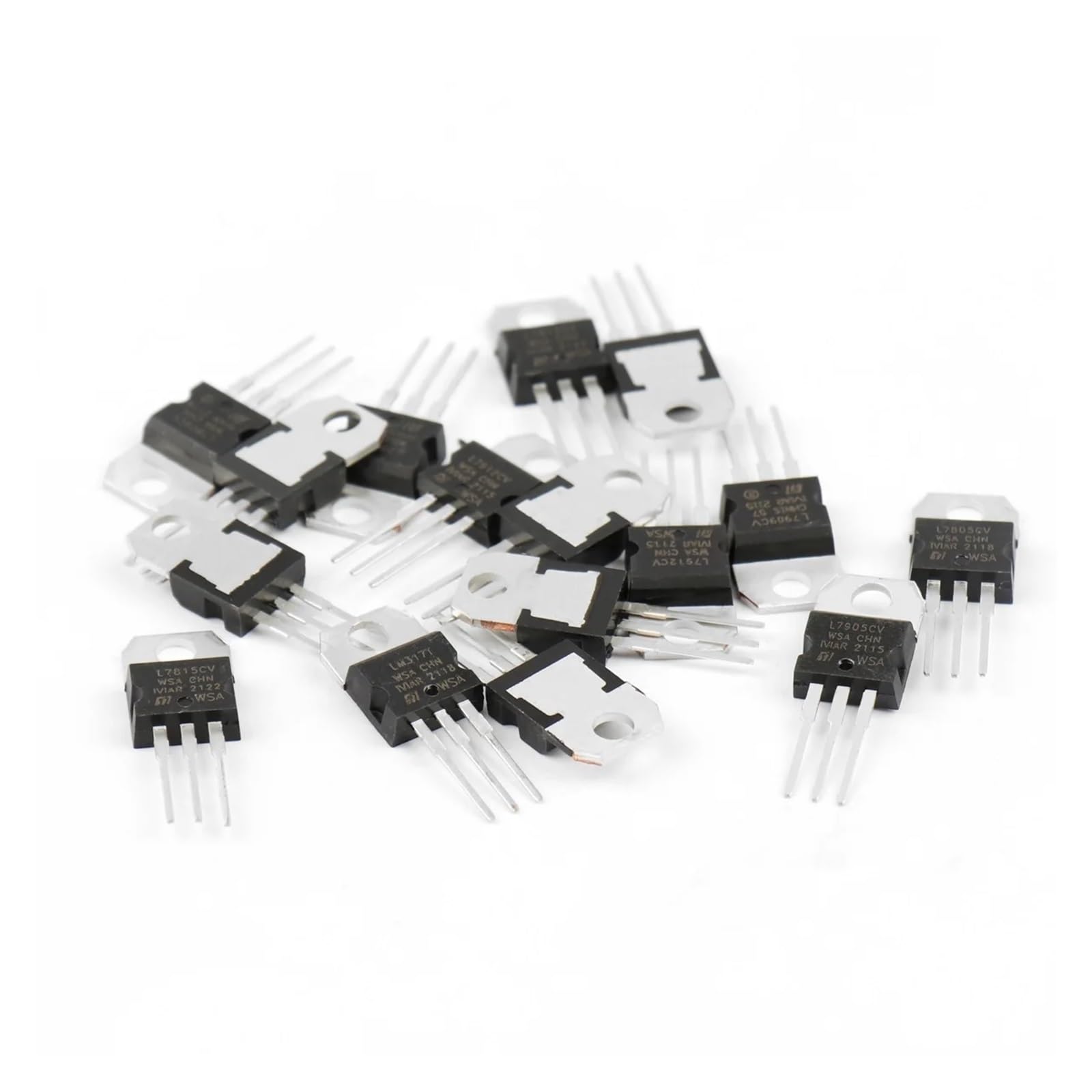 Kit combo régulateurs de tension L7805 LM317 et L7812 pour montages électroniques DIY