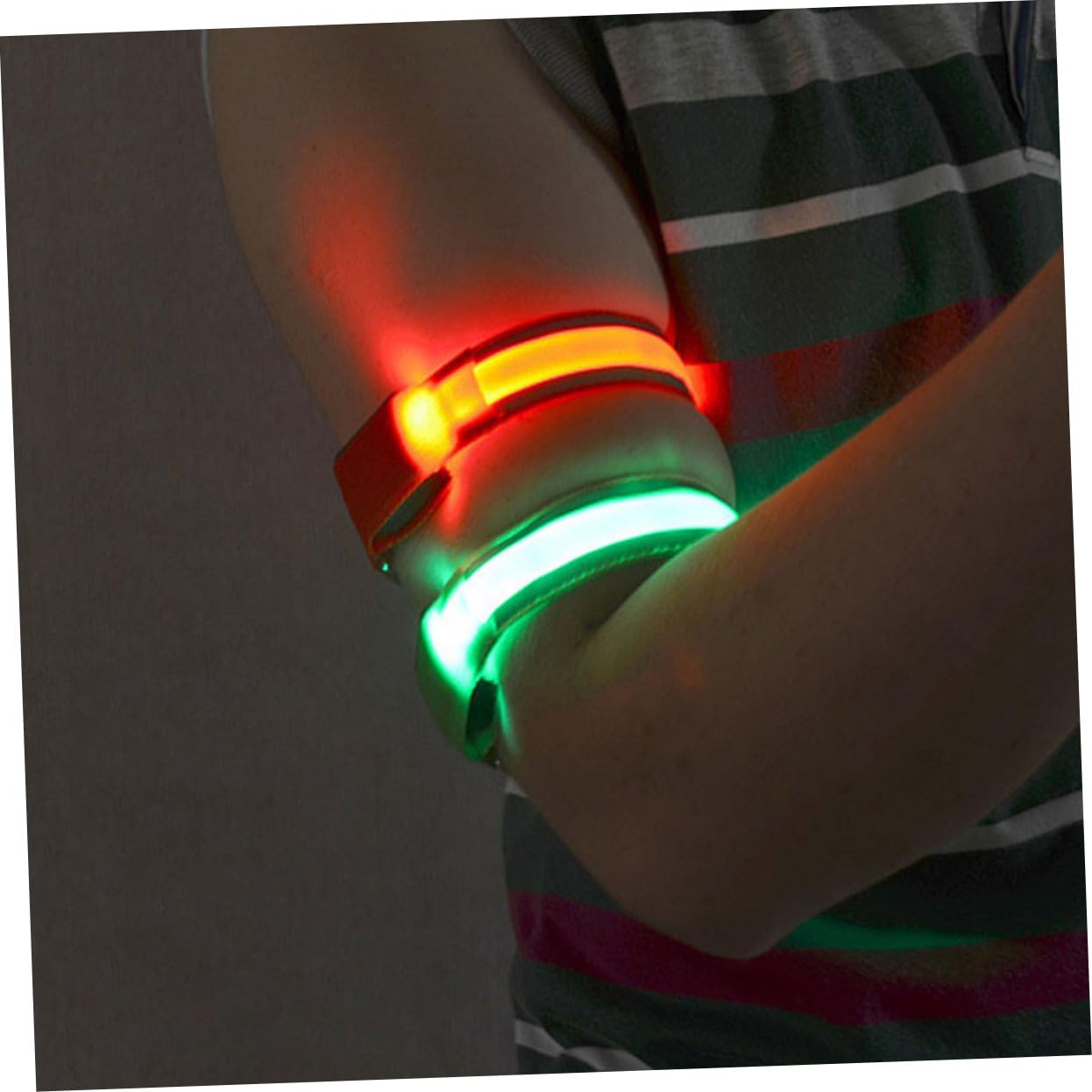 TOYANDONA Bracelet LED Réfléchissant Accessoire De Course Ajustable pour Jogging Cyclisme Extérieur Couleurs Aléatoires Couleur Aléatoire