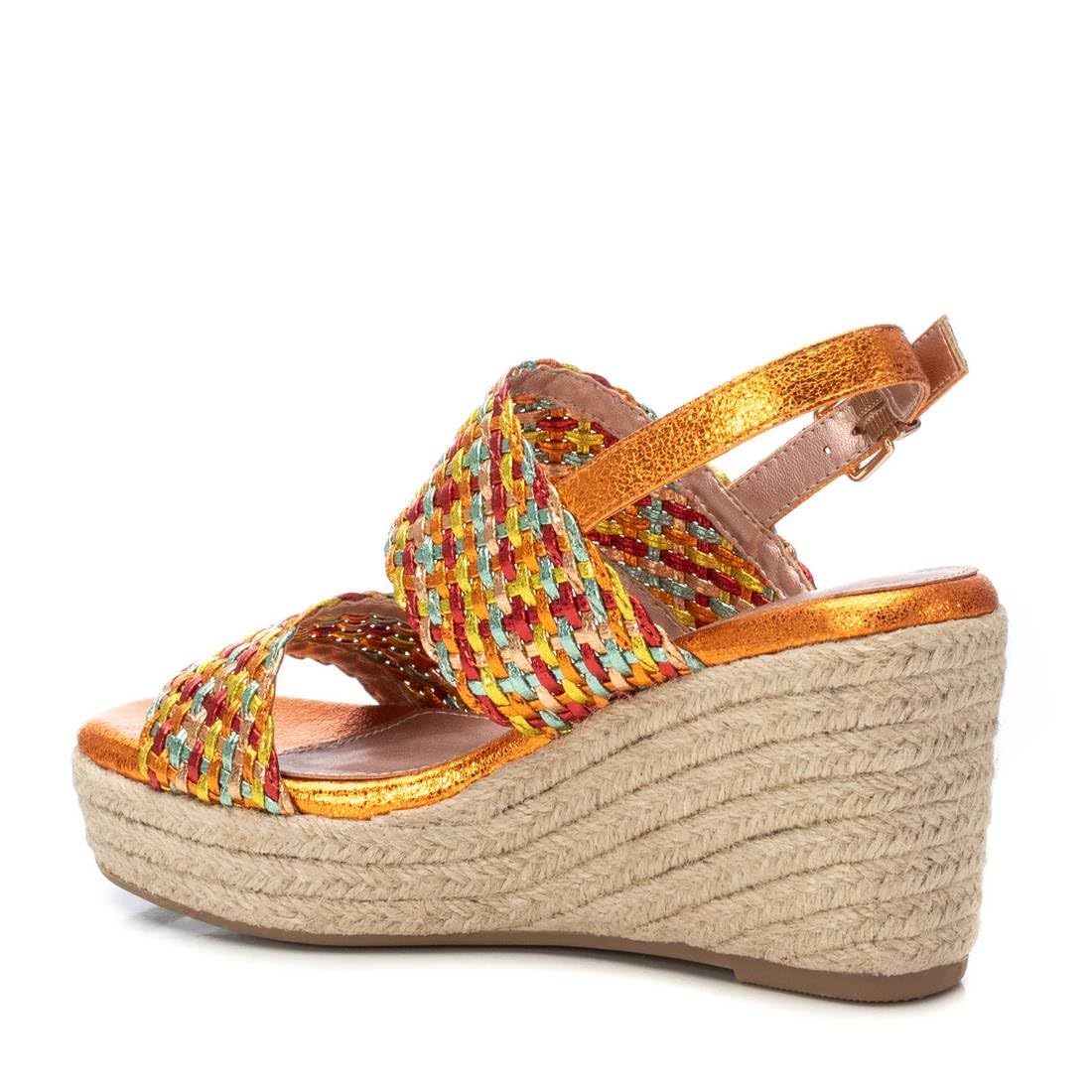 XTI - Sandale Femme - Chaussures confortables et polyvalentes – Mode décontractée