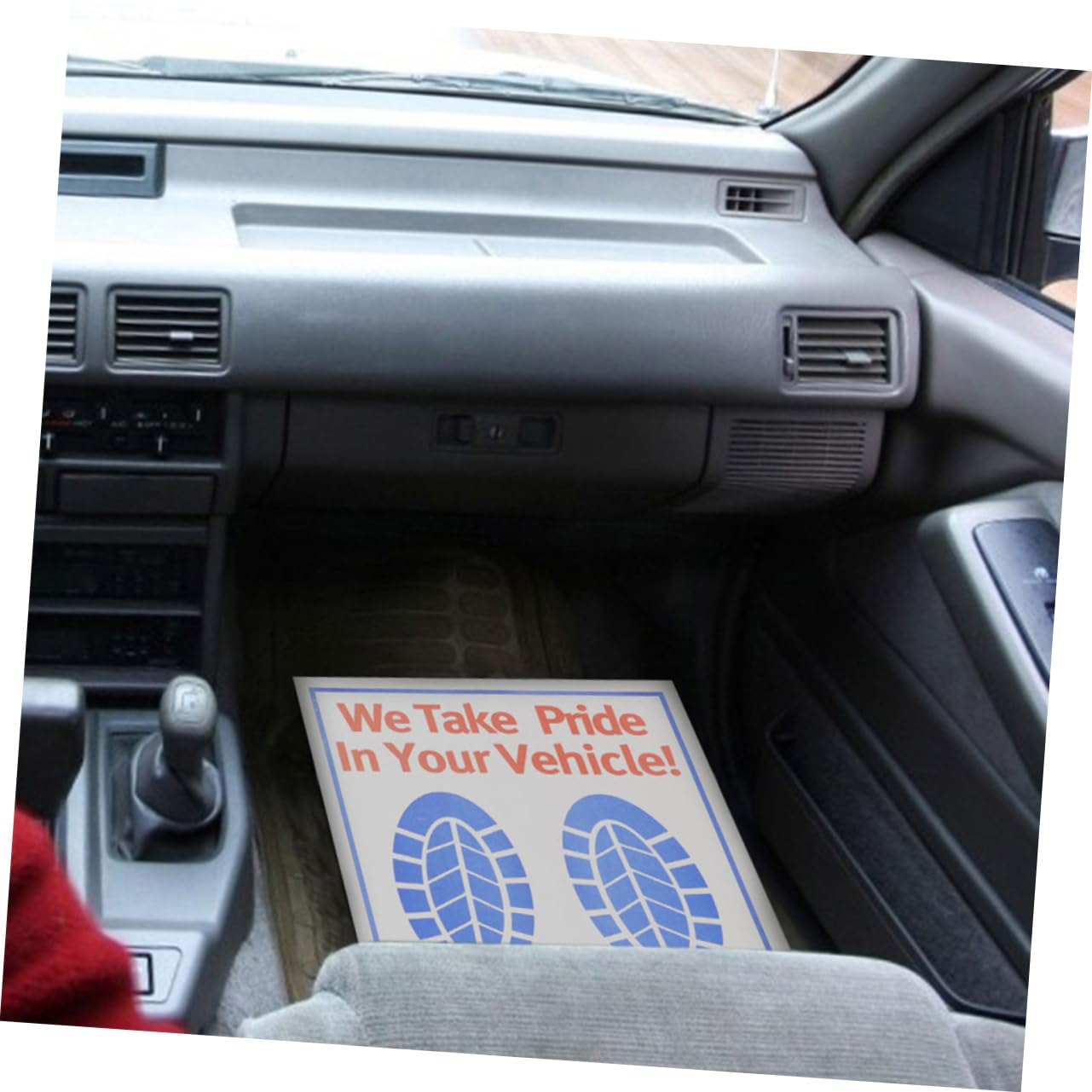 Amosfun 60pièces Tapis de Sol Jetables pour Voiture Tapis de Sol Blancs Papier Protection Temporaire pour Nettoyage et Entretien Automobile