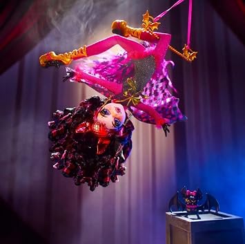 Monster High Freak Du Chic Draculaura Figure - SDCC 2023 Exclusive Pink