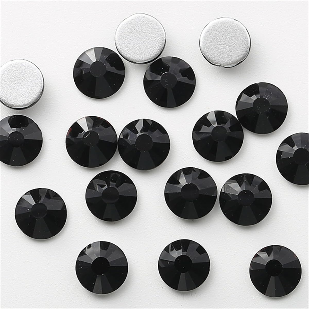 28800pcs Shiny Crystal AB Round Diamond Rhinestone Glass Flat Bottom Drill for Manicure Nail Art,AB Drills/Beads,Diamond Painting Accessory,Diamonds for Bead Art 20 Colors.2.8MM