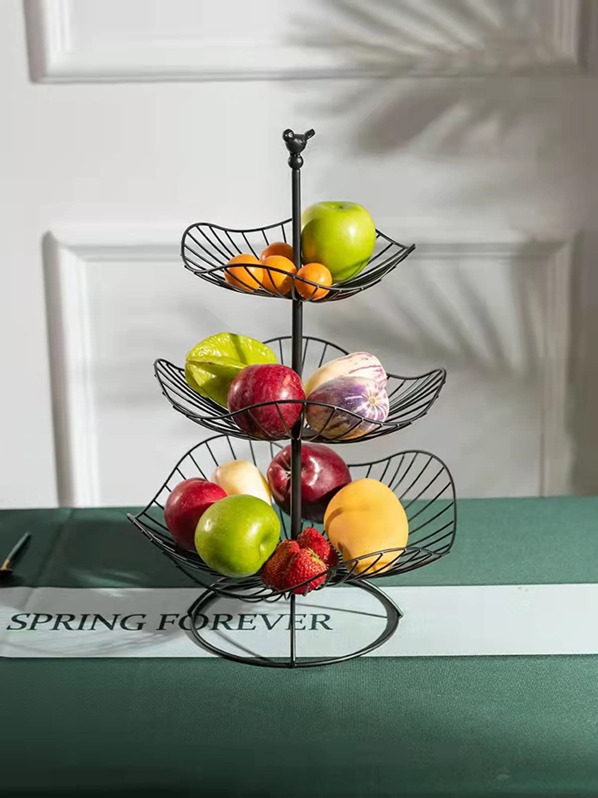 Cupcake-Dessertkorb mit 3 Etagen, 47 cm, schwarz, Metall, Schwarz, Kuchen, Snacks, Knallbonbons, Obst, Vorspeisen, Gebäck, gestufte Platten, Serviertablett für Teeparty, Hochzeit, Catering-Event
