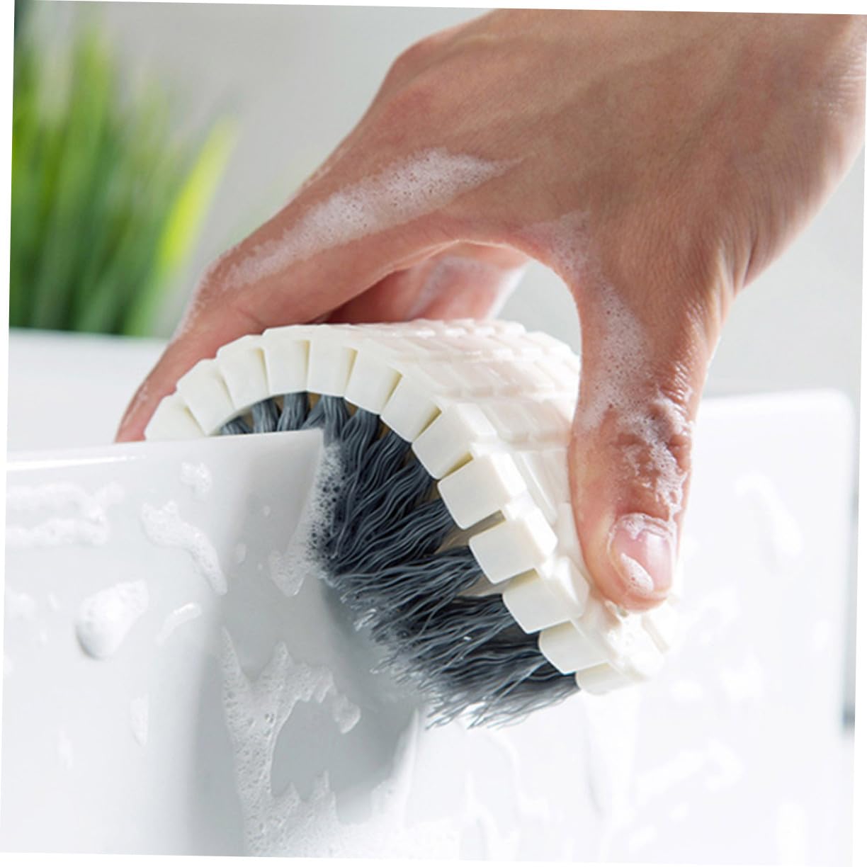 4 Stück Flexible Reinigungsbürsten aus Kunststoff für Heim und Küchenreinigung mit Ergonomischem Griff und Vielseitiger Anwendung