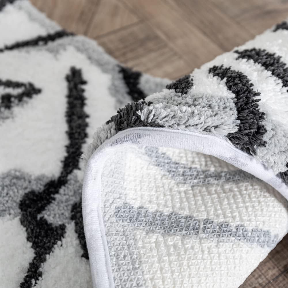 Personalized Tiger Print Area Rug, Cute Faux Tiger Plush Non-Slip Fluffy Animal Print Carpet Door Mat for Living Room Bedroom Playmat 39x26in White