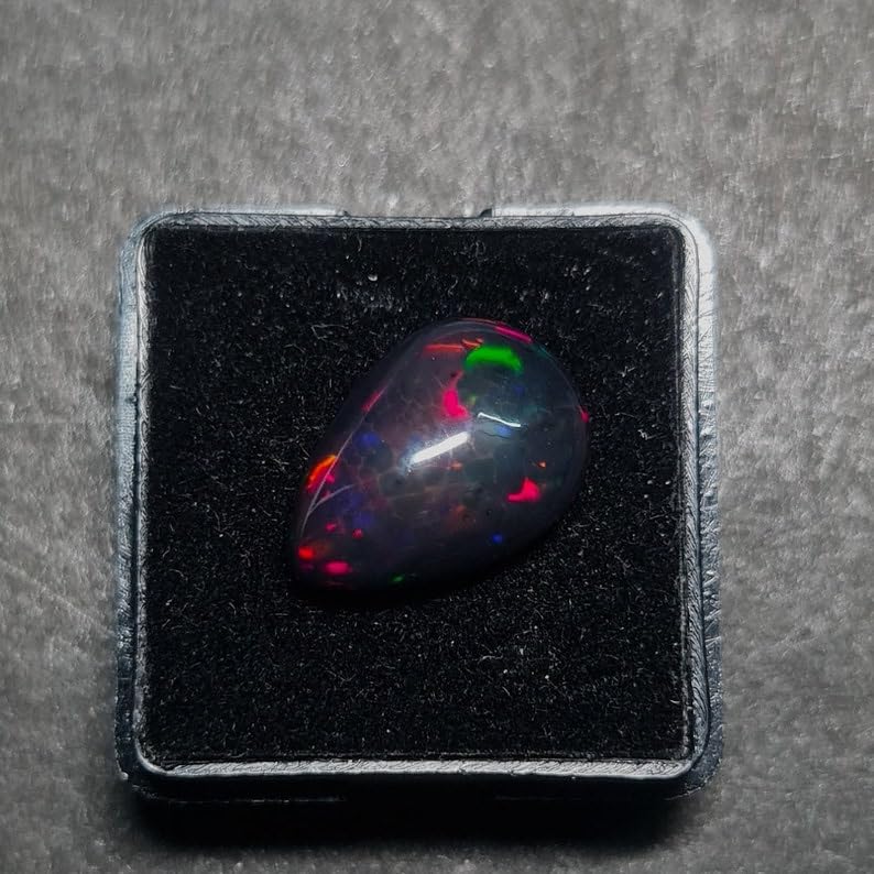 Cabochon d'opale éthiopienne noire AAA pour bijoux d'exception