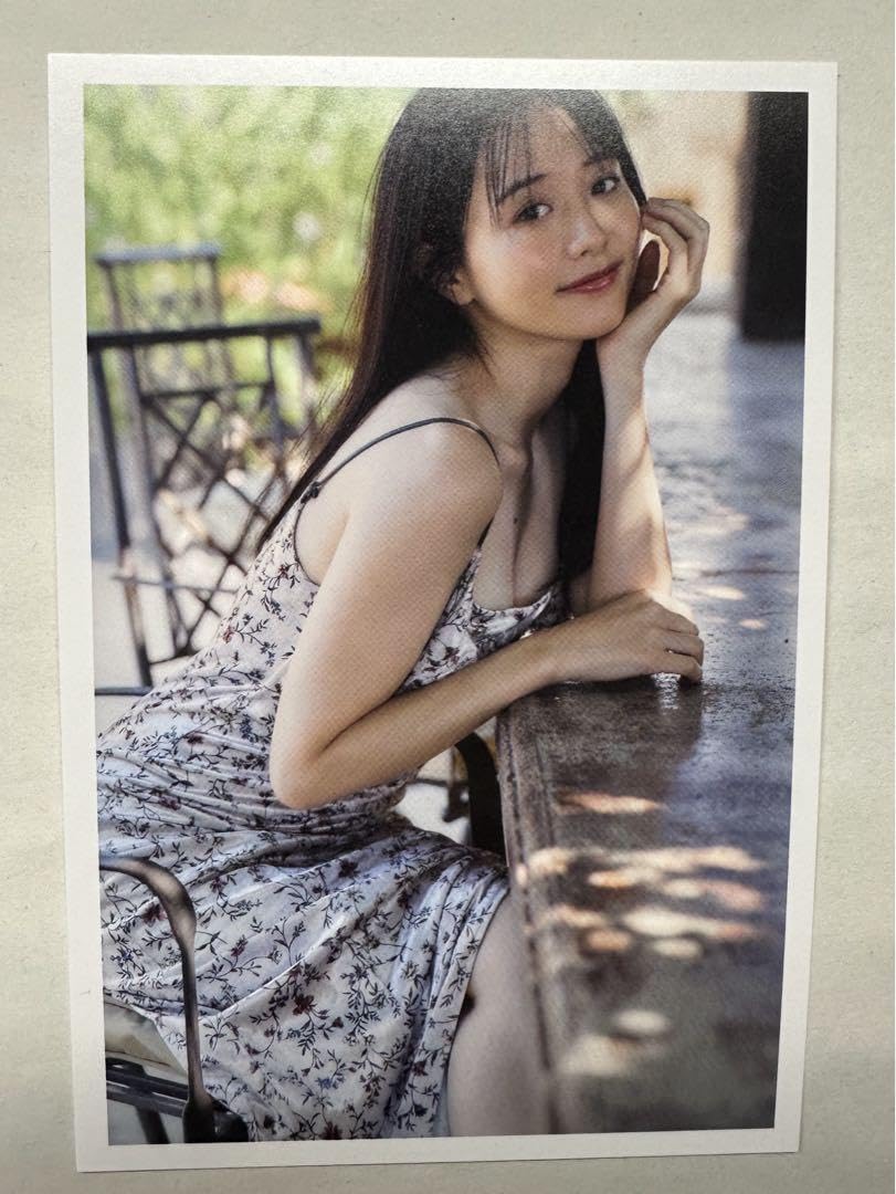 Amazon.co.jp: 「森香澄ファースト写真集 『すのかすみ。』」 博多限定