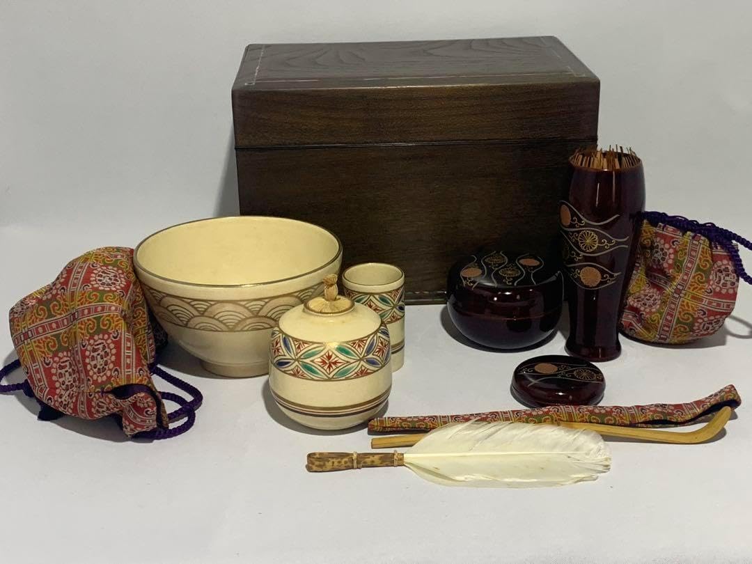 究極の美蔵から美しい自然釉薬の備前焼と思われる盆栽鉢が出てきた