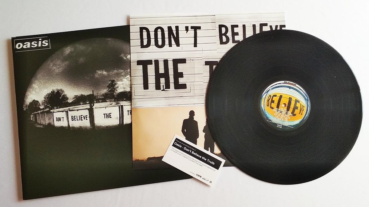 Don't Believe the Truth (CD + DVD) Música