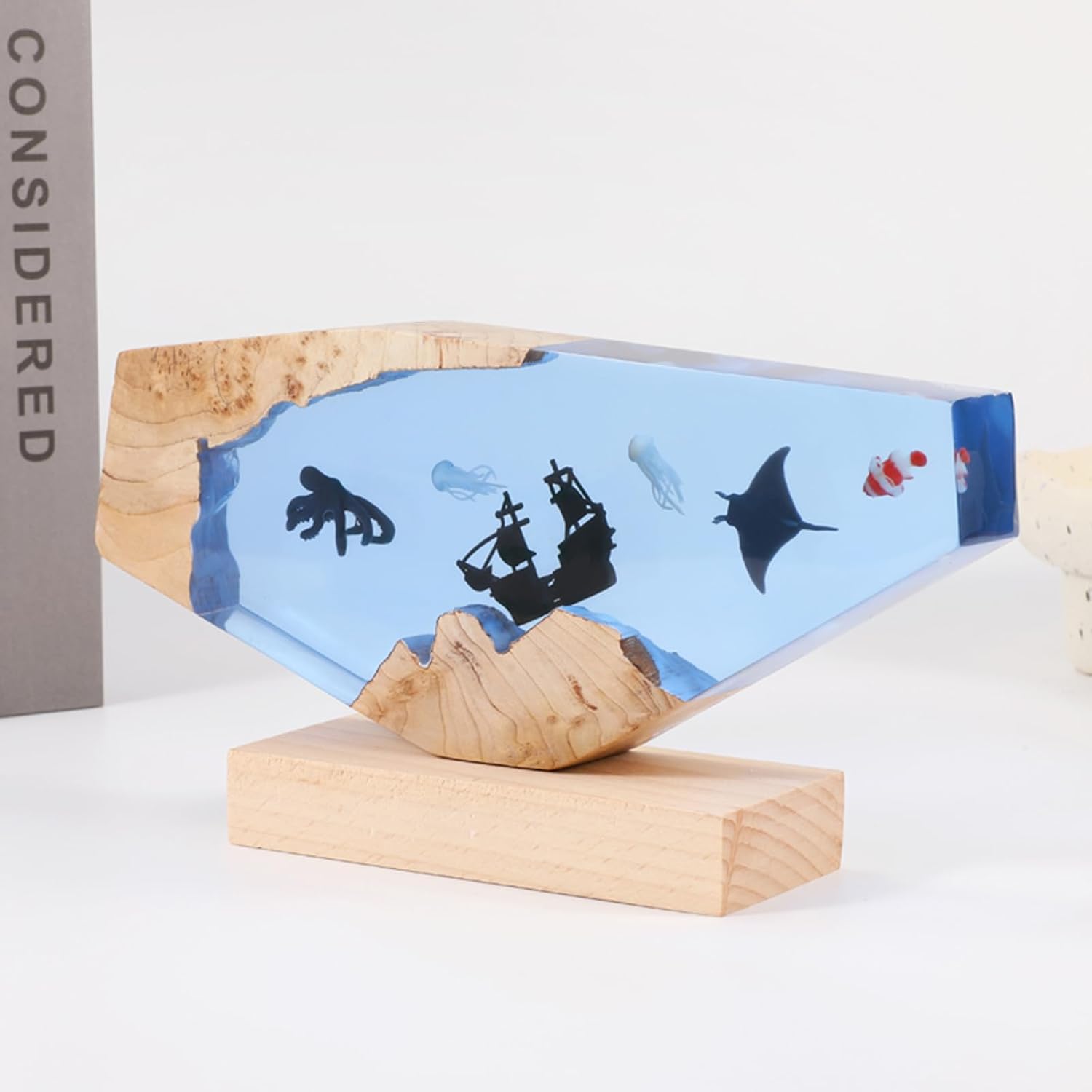 Drawelry Creative Epoxy Resin Wood Lamp - Large Diver and Humpback Whale Led Lights Sea Plants 3D Night Light Desktop Ornaments Office Bedroom Room Decor Gift for Family Friends (Manta Ray and Boat)