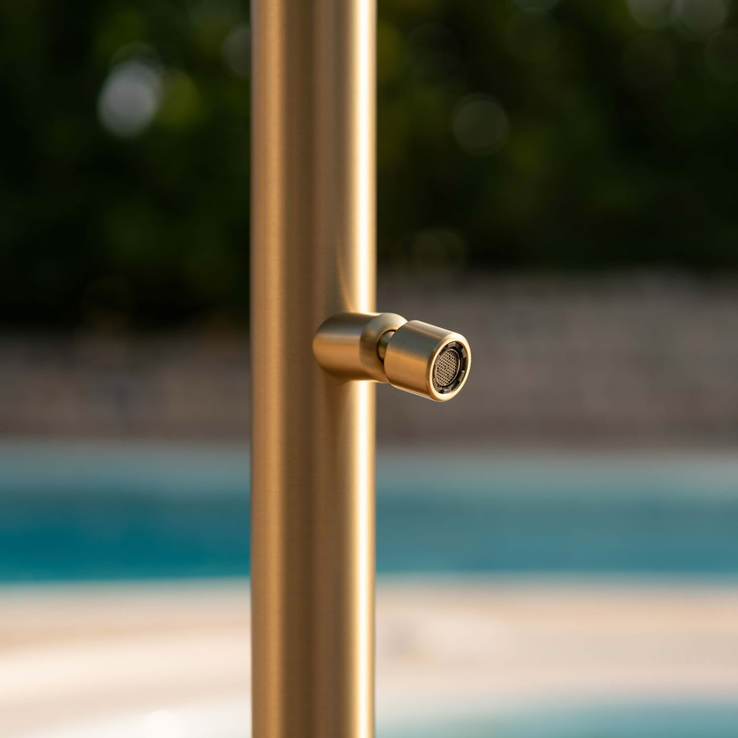 Sined Quartu Douche Dexterieur En Acier Inoxydable 316l Avec Tête De Douche Et Lavepieds h 2289 Cm Inox Oro Avec Douche De Tête Et Lavepieds