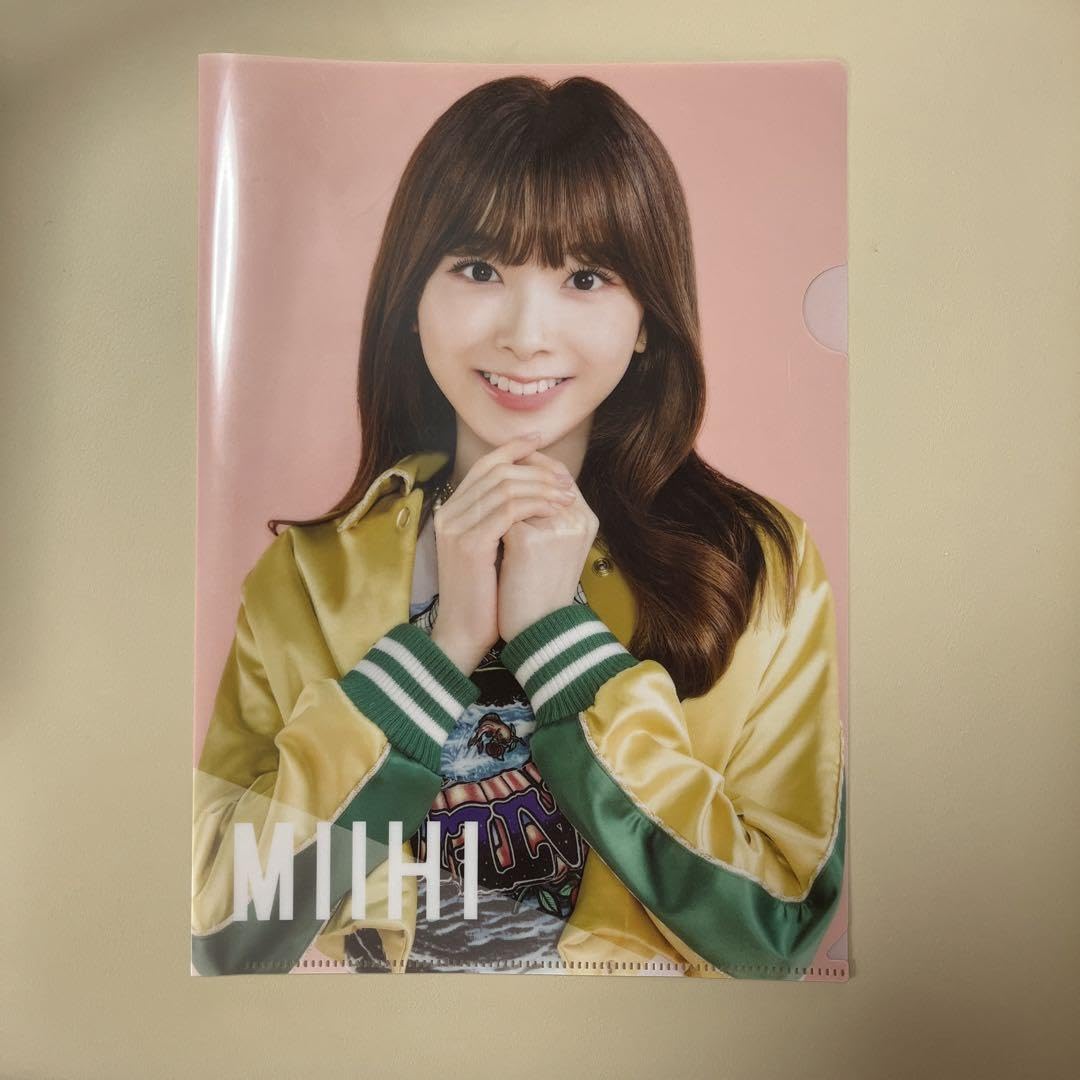 Amazon.co.jp: NIZIU ミイヒ クリアファイル : 文房具・オフィス用品