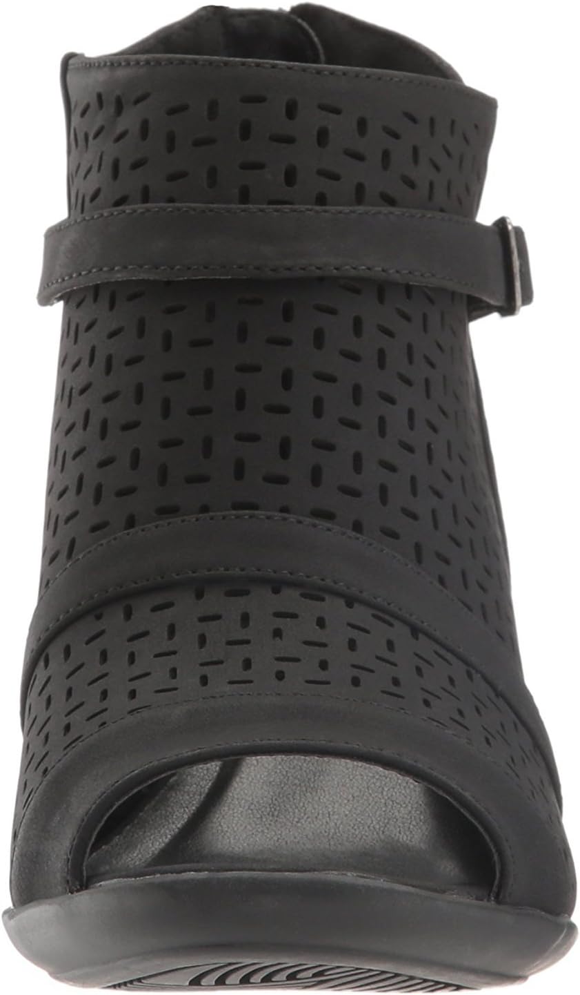 Easy Street Women's Carrigan Ankle Boot, Black, 8.5 X-Wide - Image 2