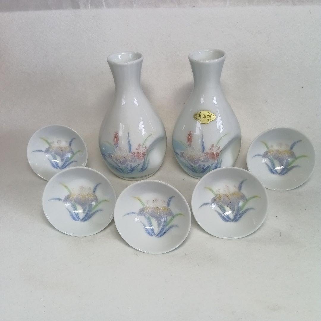 Arita Ware Stylish Floral Pattern Tokuri and Cup Set with Wooden Box