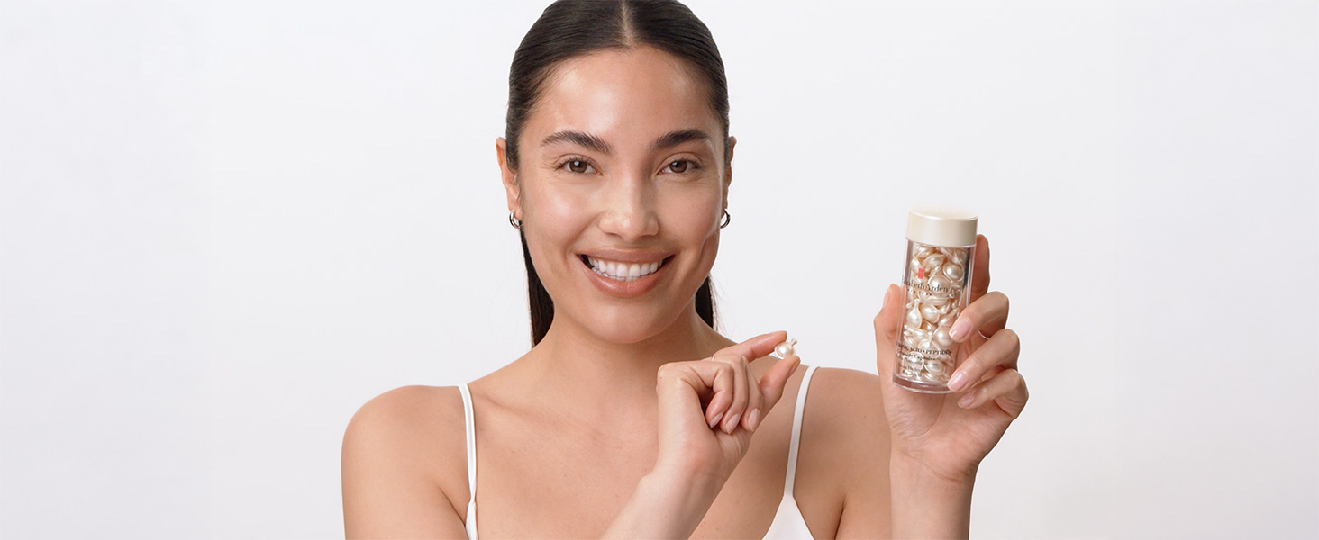 Elizabeth Arden Hyaluronic Acid + Peptides Ceramide Capsules Hydra-Plumping Serum