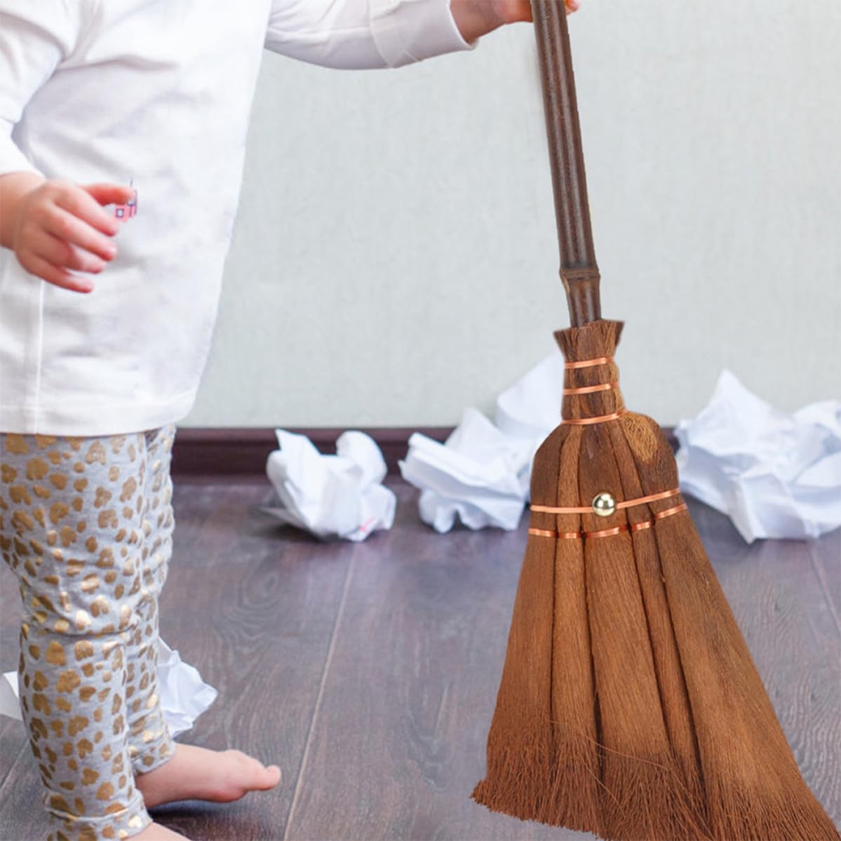 Luxshiny Set 2 Pezzi Scopa in Paglia Naturale con Manico in Legno, Pratica e Versatile per Pulizia Interna e Cucina, per Piccoli