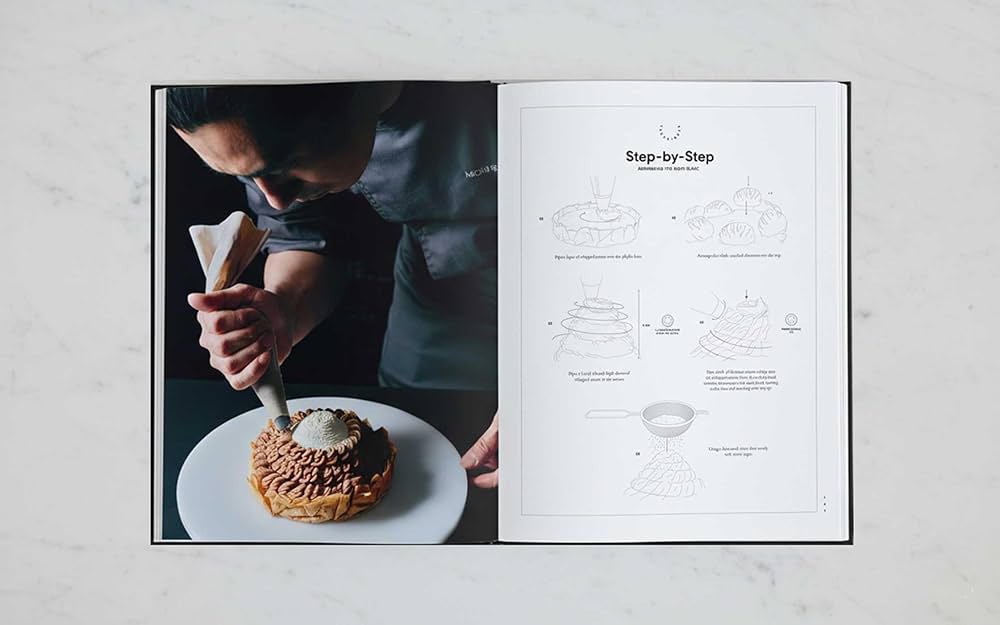 Amazon.com: Gateaux: Sweets (Modern French Pastry): 9781962098120