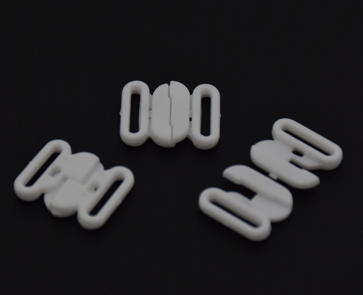 Plastic Bikini Bra Clips Hooks Swimwear Clicker Bikini Accessory Tape Closure Hook & Clasp Fasteners 12mm Pack of 200Sets (White)