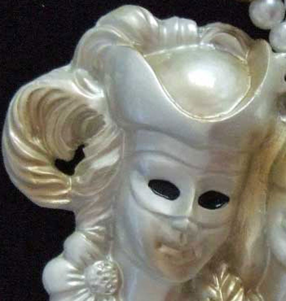 Package of 10 Black Yellow Tornado Necklaces